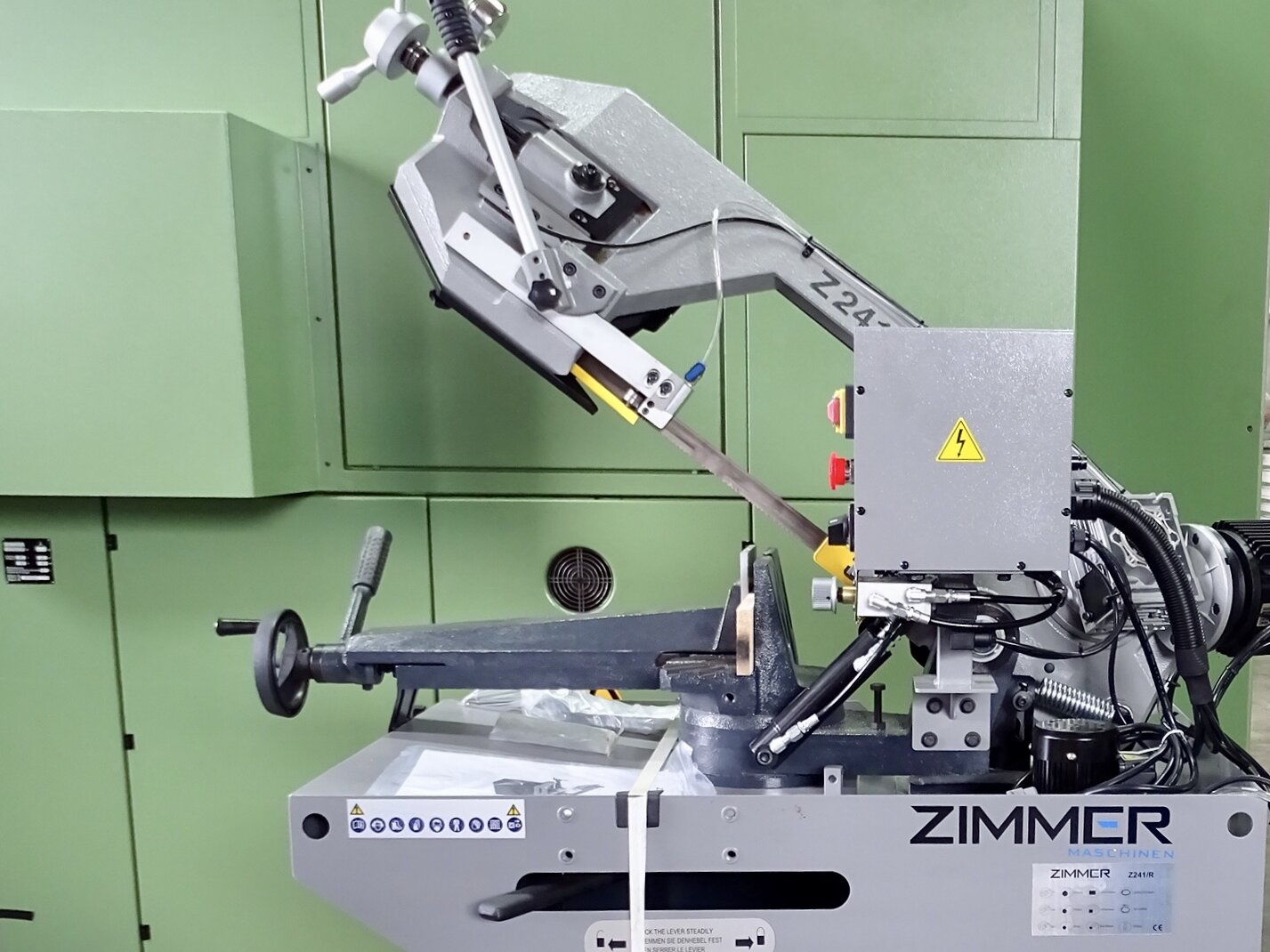 Polovna mašina - tračna testera ZIMMER Typ 241/R